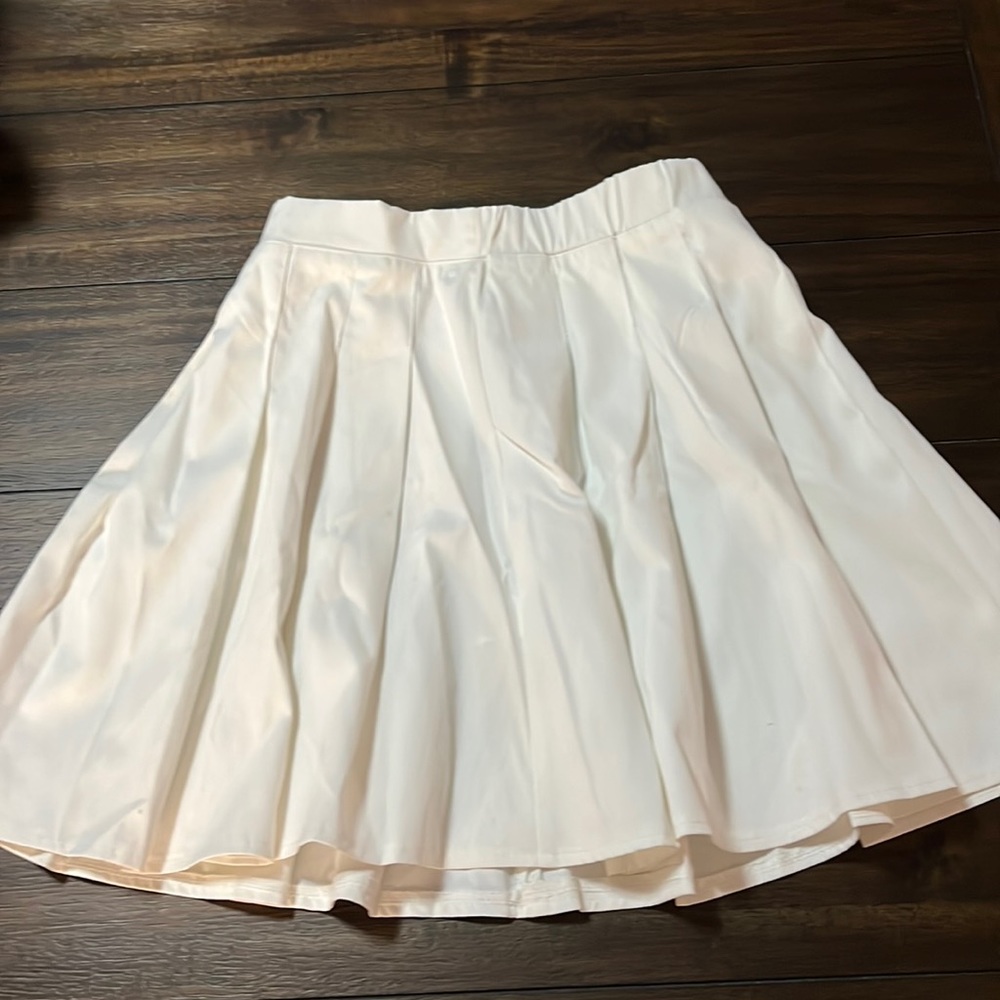 NWOT white skirt